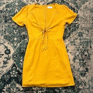 Socialite Nordstorm yellow tie front dress